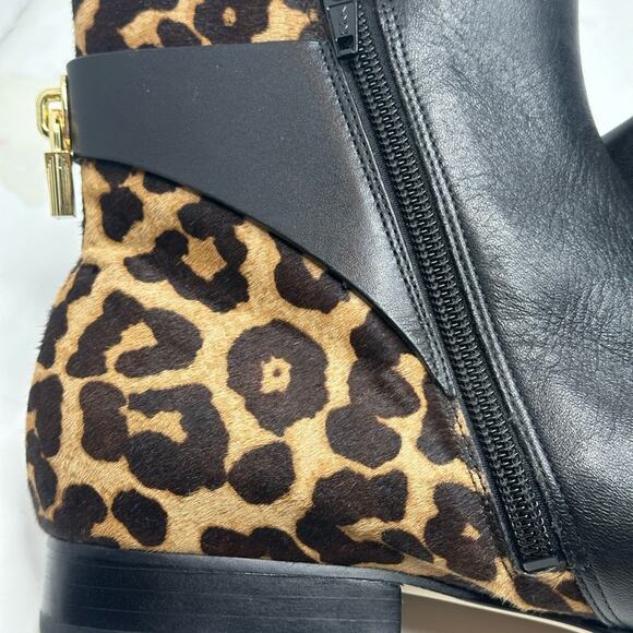 🔻🔻SOLD 🔻🔻MICHAEL KORS  MIRA BLACK LEATHER BOOTIE w/CALF HAIR ZIPPER 9M - Picture 4 of 14